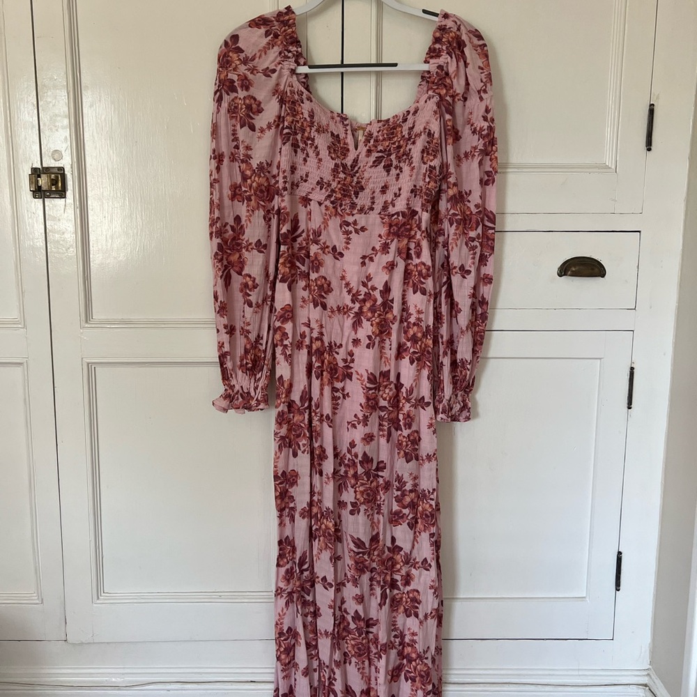 Free People Maxi Dress
Size: XS